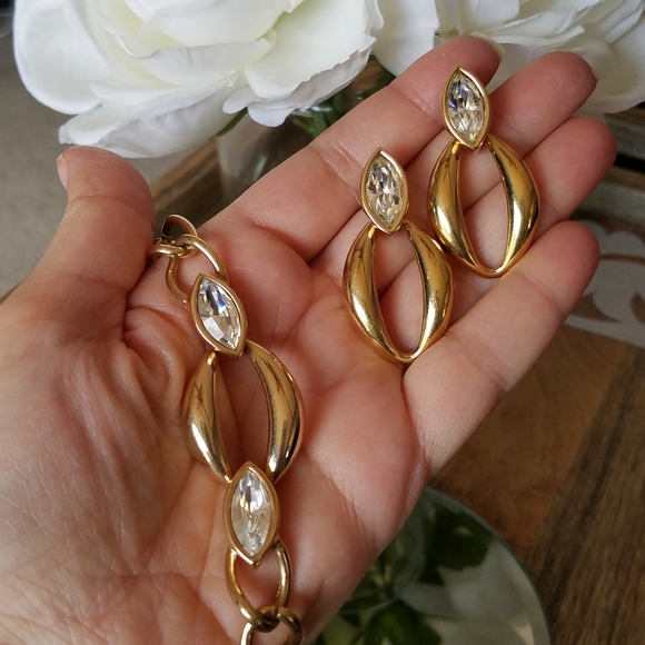 AUTHENTIC Swarovski Gold plated bracelet - Picture 8 of 16